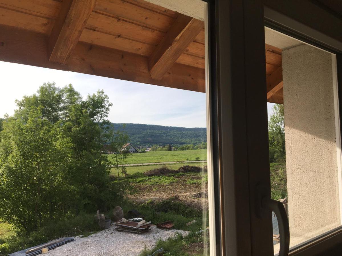 Gite L'Atelier De Tournerie Montigny-sur-l'Ain Kültér fotó